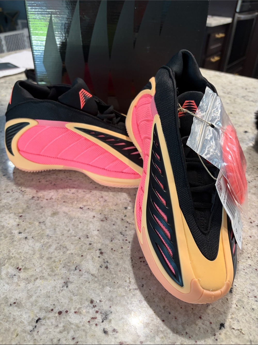 Adidas and AE2 “with love” sneakers size 9 NWT